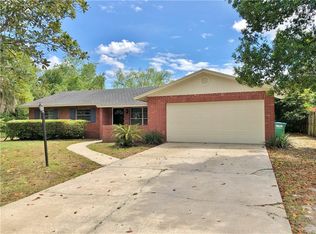 569 N Goodrich Dr, Deltona, FL 32725