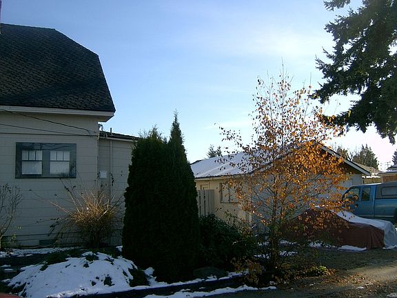 side and garage/parking