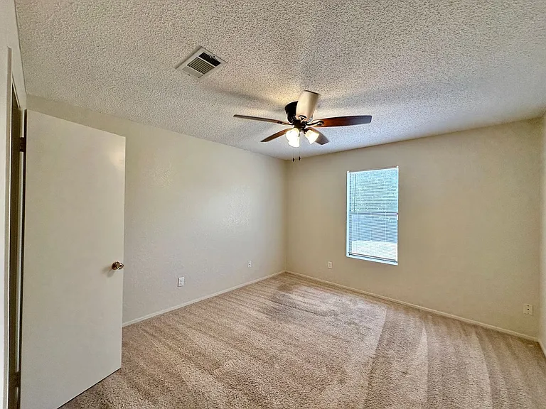 1808 Miranda Ave — Photo 23