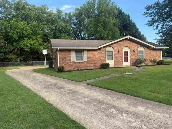 2016 Broadmoor Rd, Jonesboro, AR 72401