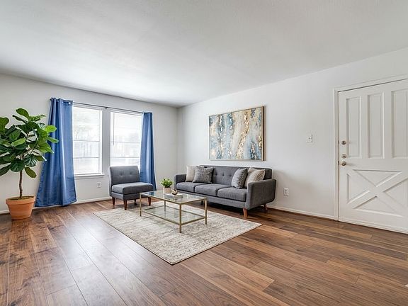 2nd image of 5111 Skillman St #128
