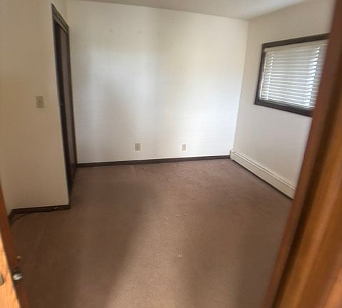 4th image of 1702 N Farwell Ave #3