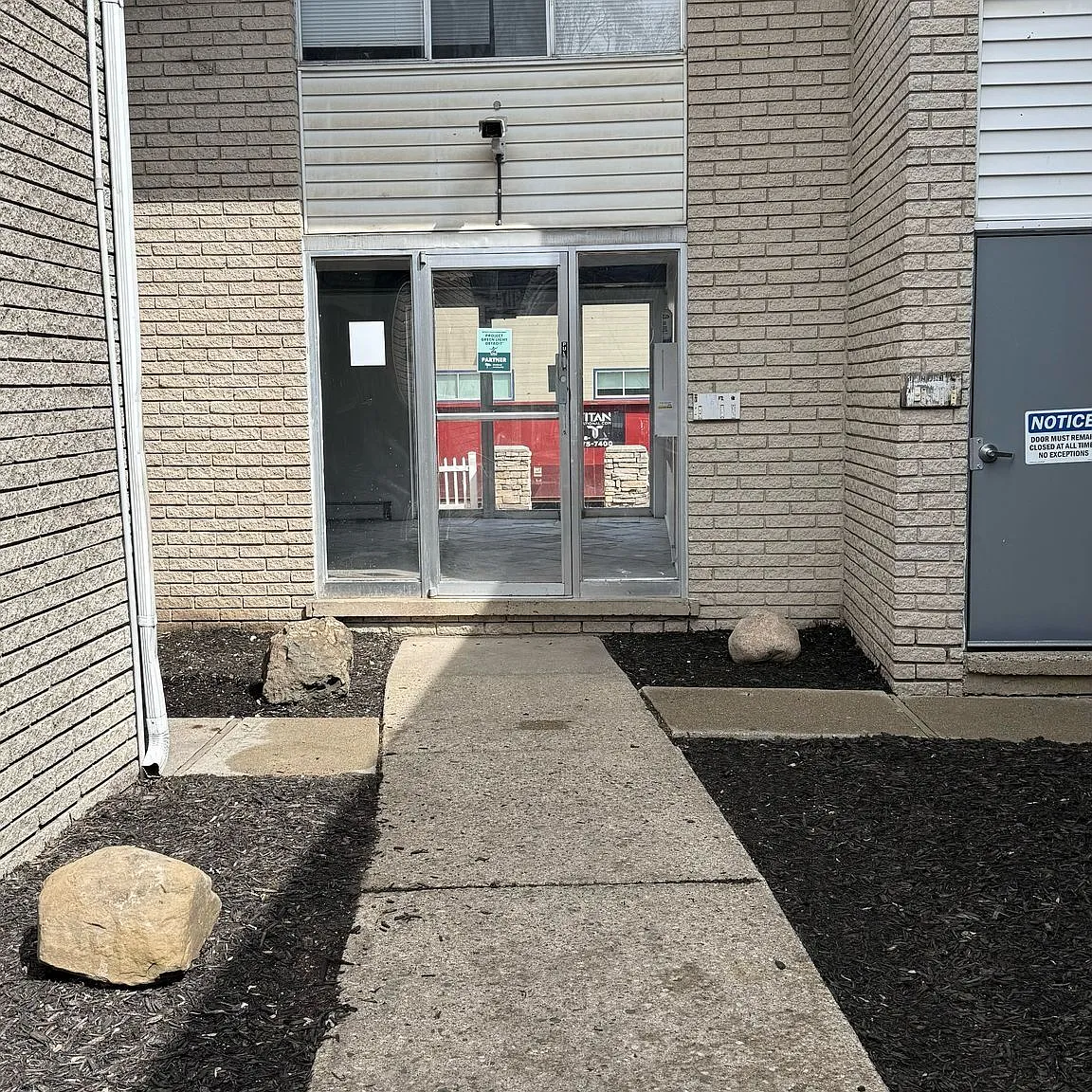 WOODBINE — Photo 3