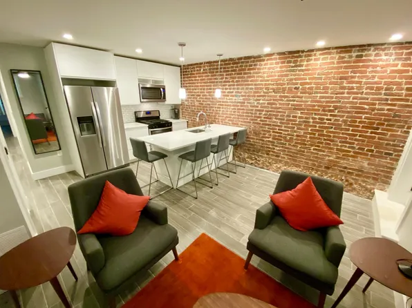 53 Seaton Pl NW #B, Washington, DC 20001