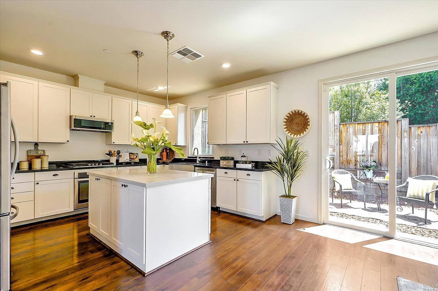 554 Jade St, Petaluma, CA 94952 Zillow