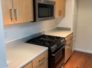 1021 N Doheny Dr APT 10, West Hollywood, CA 90069