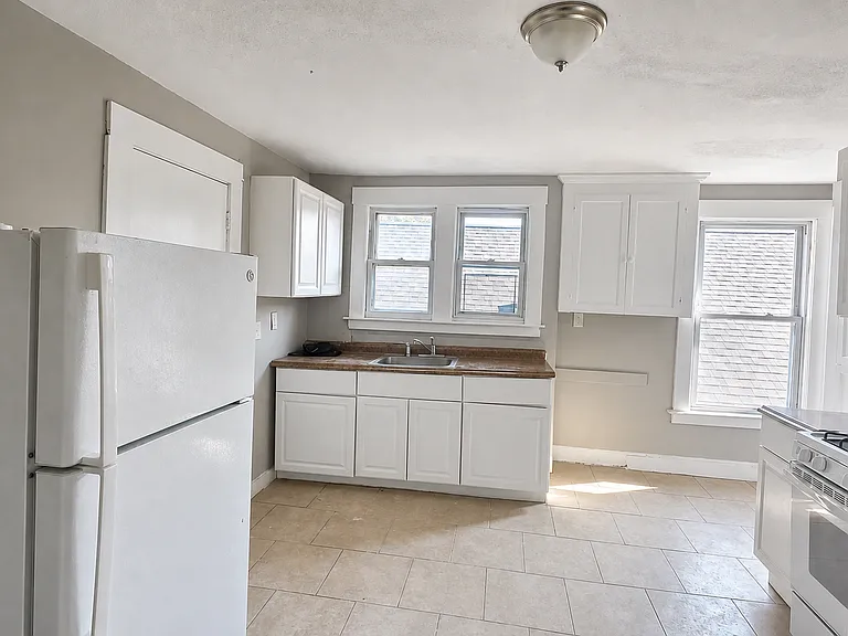 723 Winchester Ave #3 — Photo 4