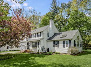 10 Addison Pl, Fair Lawn, NJ 07410