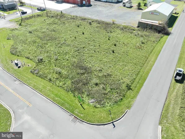 7 Plaza Dr, Keyser, WV 26726