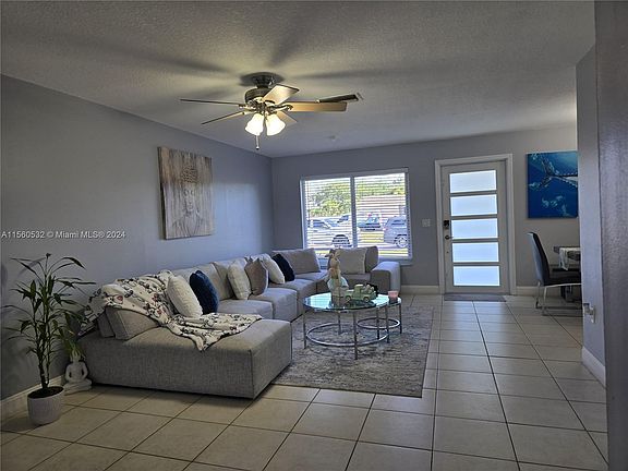 4th image of 11651 NW 40th Pl