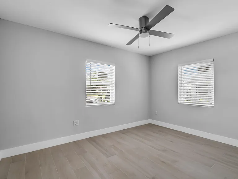 351 NE 82nd St #1 — Photo 27