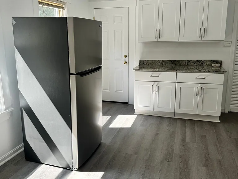 102 Leighton St #3 — Photo 1