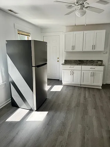 102 Leighton St #3 Photo 1
