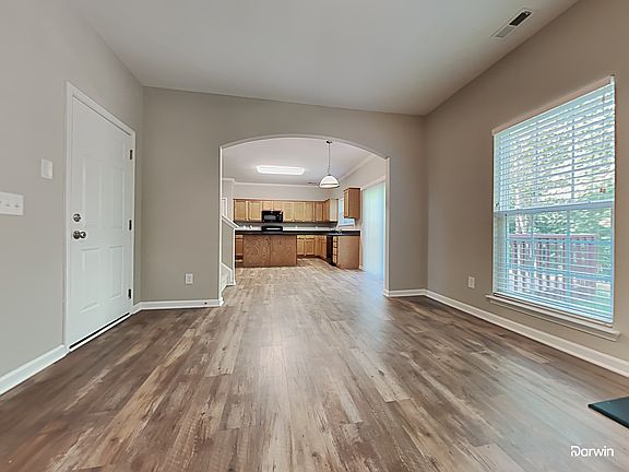 5th image of 1909 Thorncrest Dr