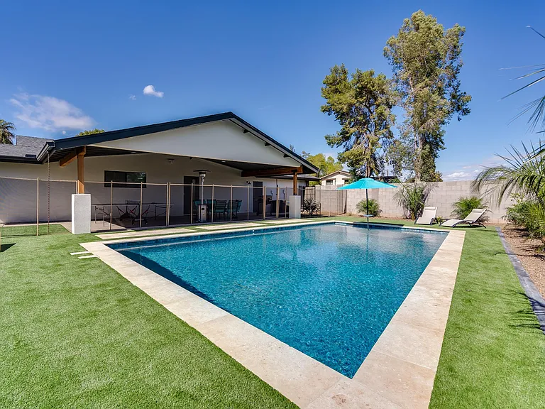 Pool on property, can be used by renter in casita with prior approval, based on main house occupancy