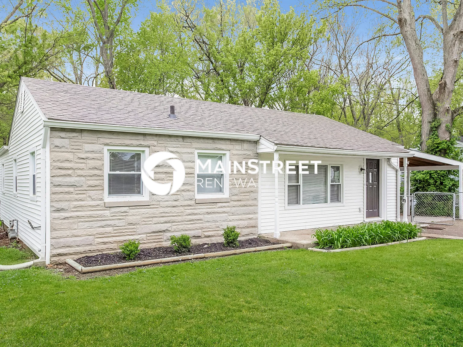 2509 Butterfield Dr — Photo 2