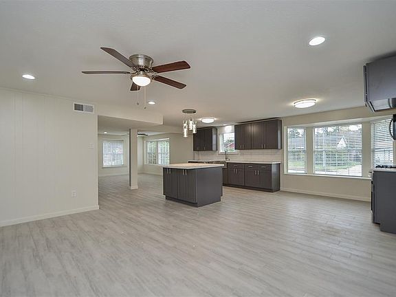 3rd image of 5726 Alvarado Dr