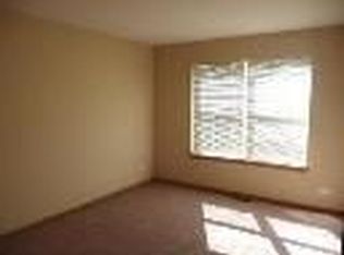 2291 Georgetown Cir, Aurora, IL 60503