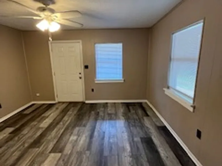 4904 W 19th Ct — Photo 5