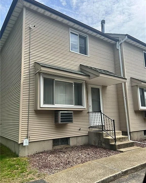 670 Union Ave #1
