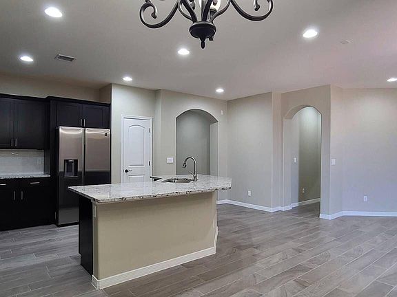 5th image of 3540 Essence St