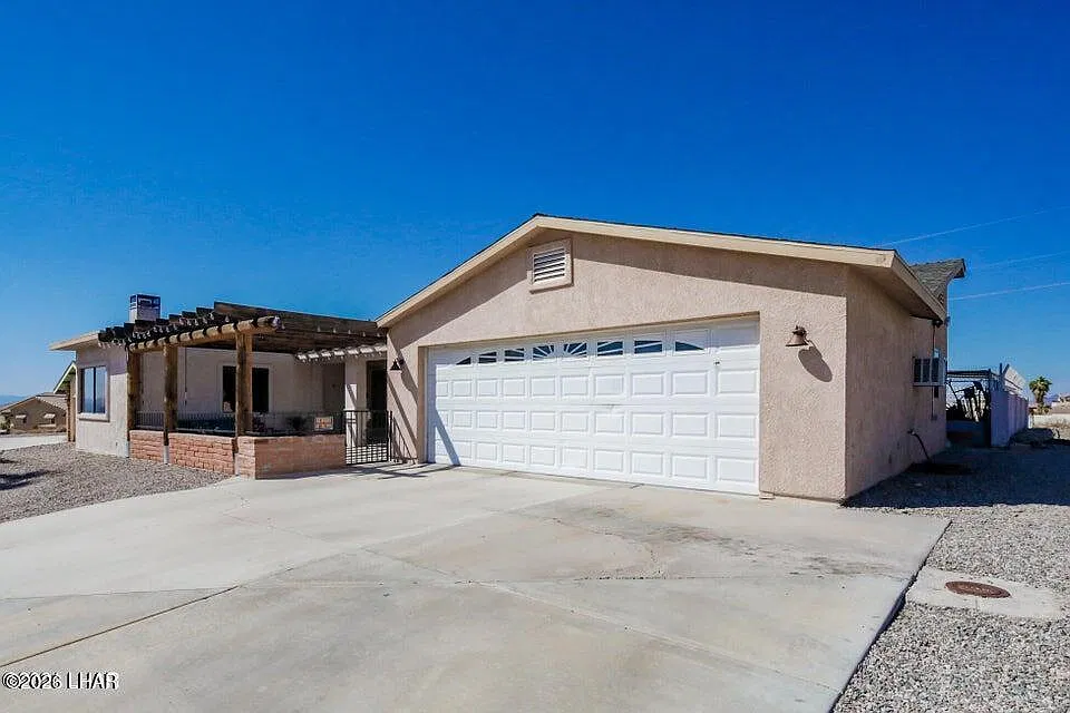 2565 Fannin Dr