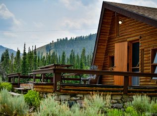 24 Lower Libby Creek Rd, Centennial, WY 82055