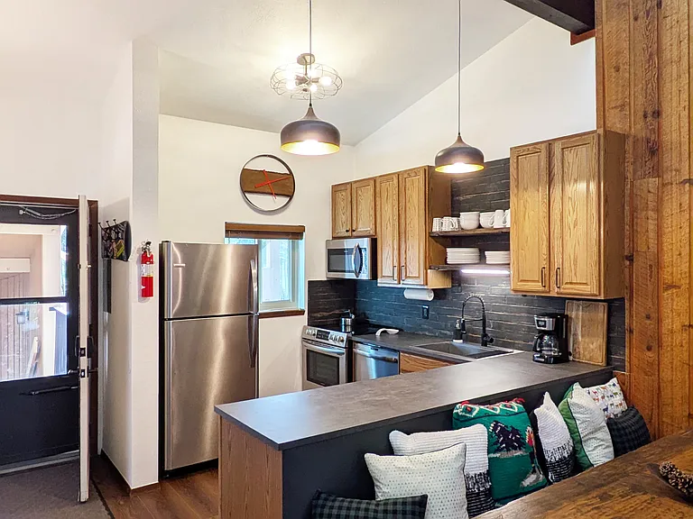 214 Village Dr #17-31 — Photo 4