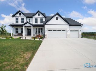 9412 Newbury Ln, Whitehouse, OH 43571