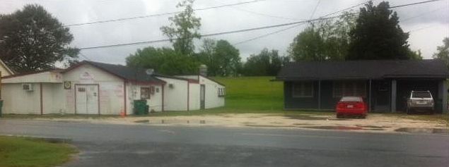 2nd image of 15570 River Rd