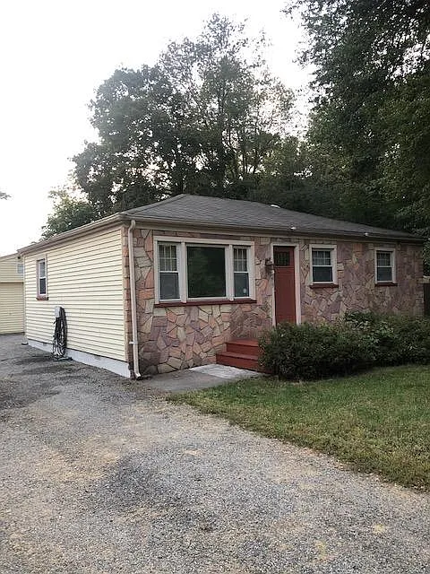 259 Leo Pl photo 1