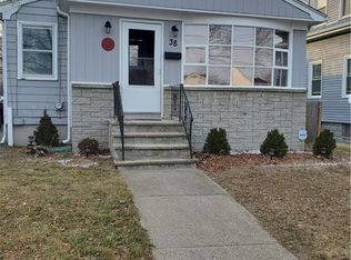 38 Crandall St, Providence, RI 02908