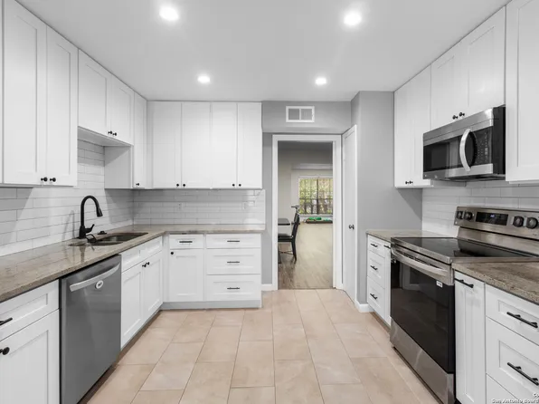 7500 Callaghan Rd #336, San Antonio, TX 78229