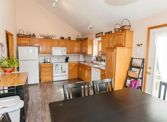 4th image of 2529 N 110th St