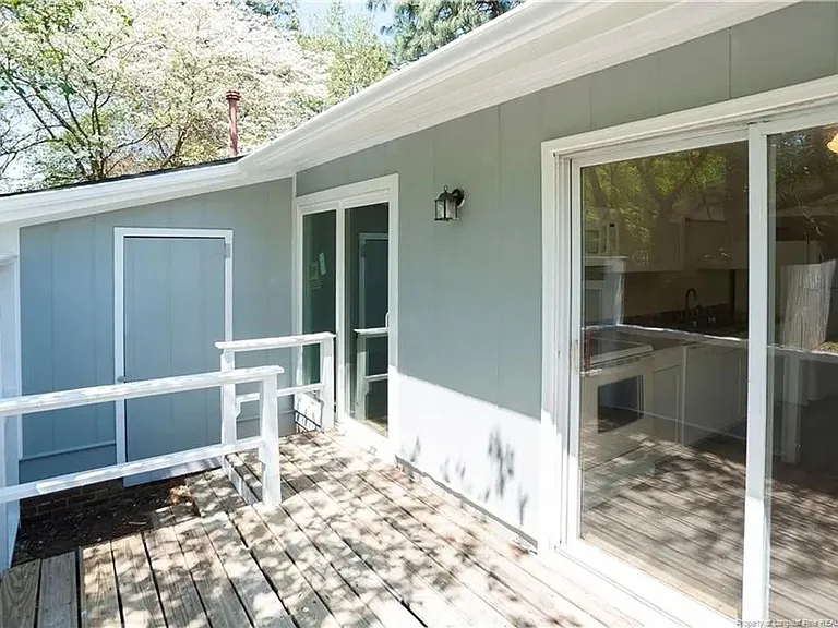 2012 Lakemeadow Dr — Photo 4