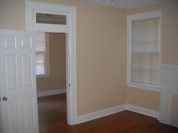 5th image of 446 Burton Ave #446