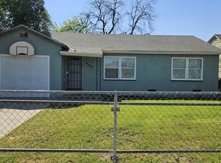 4664 E El Monte Way, Fresno, CA 93702