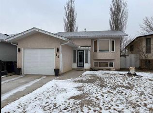 46 S Heritage Cres W, Lethbridge, AB T1K 6X2