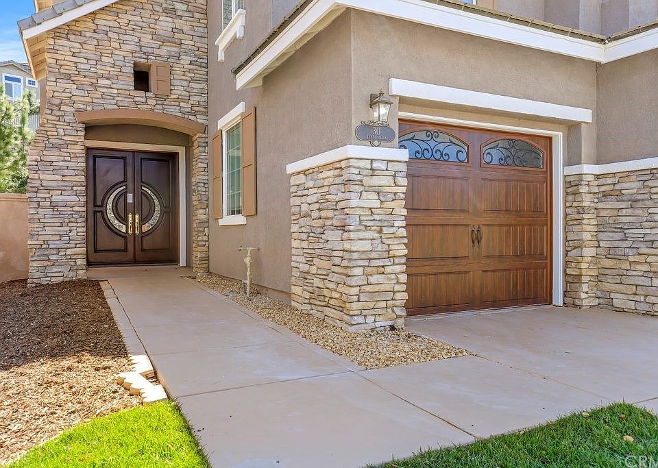 30 Plaza Avila, Lake Elsinore, CA 92532 Zillow