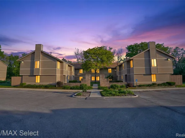 250 Briarcrest Dr, Ann Arbor, MI 48104