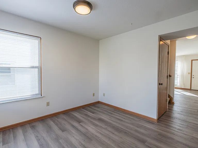 240 Richards Dr — Photo 20