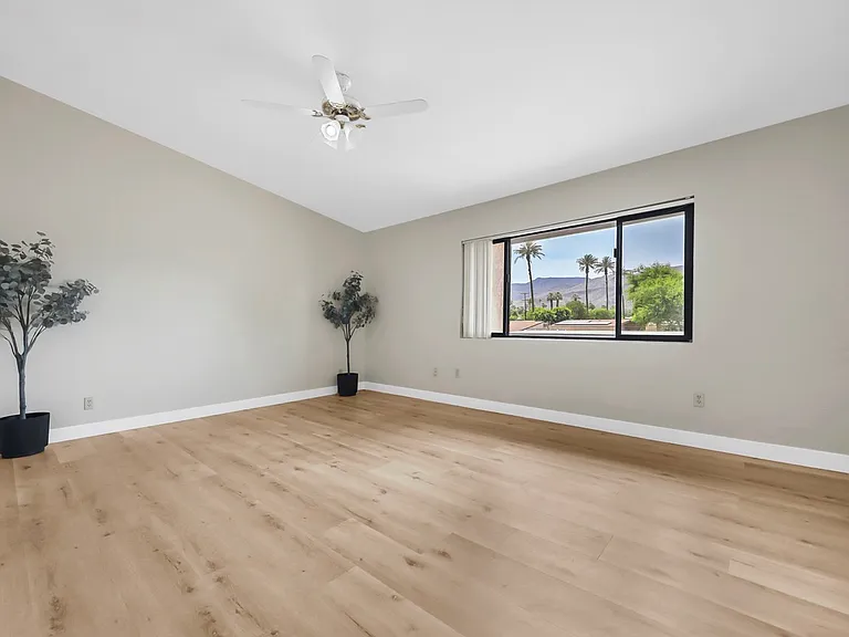 74237 Catalina Way — Photo 10