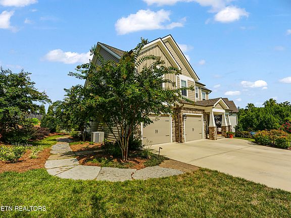 4th image of 2195 Clearmill Dr