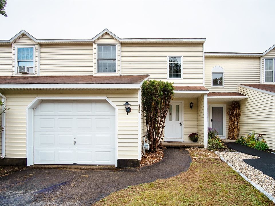 1st image of 615 Elk Cir