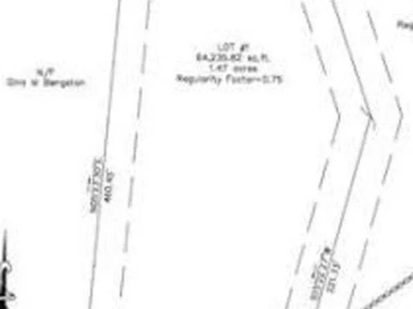 36 1/2 Dana Rd, Oxford, MA 01540