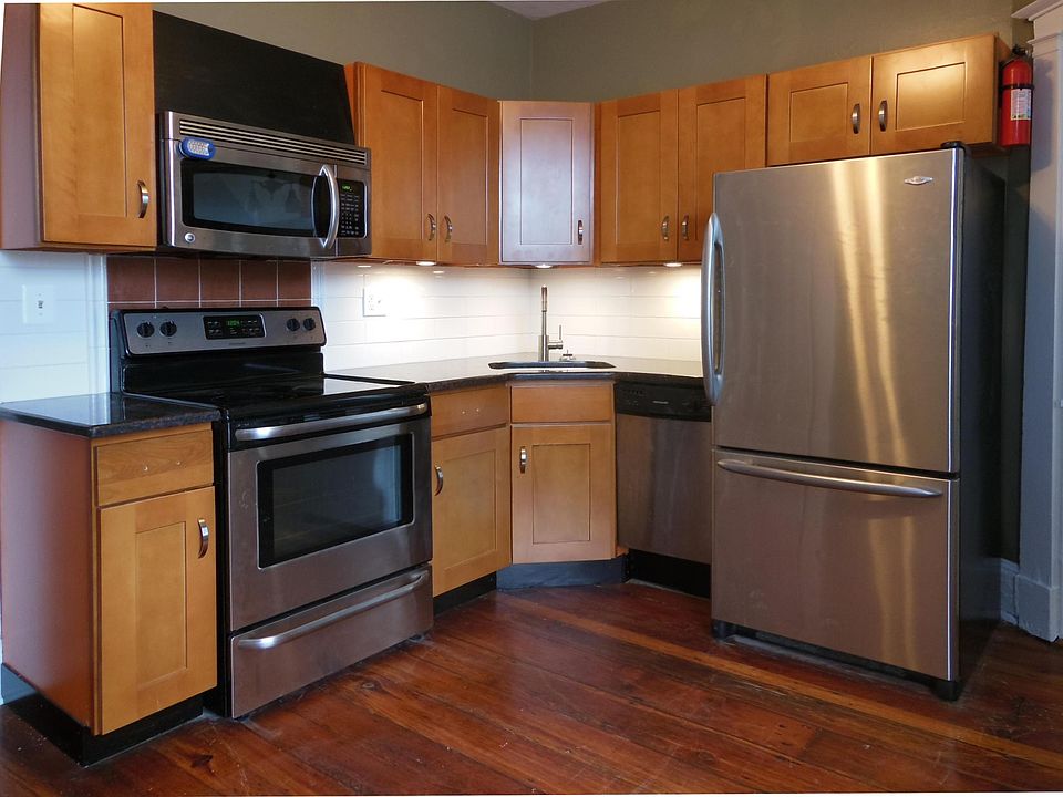 1st image of 421 Fairmount Ave #3F