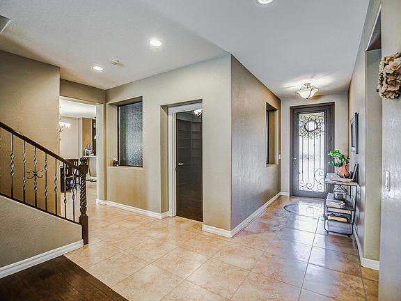 4th image of 2688 E Lodgepole Dr