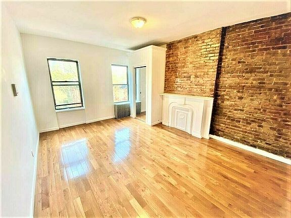 2nd image of 254 Wyckoff Ave #2