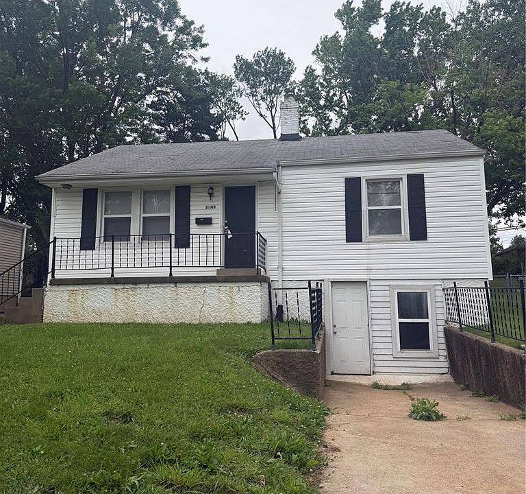 1st image of 2049 Coleridge Dr