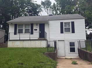 2049 Coleridge Dr, Saint Louis, MO 63136